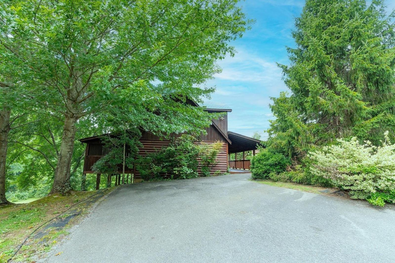 Hibernation Station Cabin Sevierville Exterior photo
